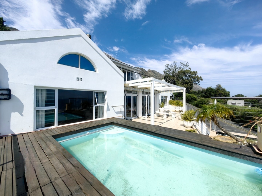 To Let 3 Bedroom Property for Rent in Gordons Bay Village Western Cape
